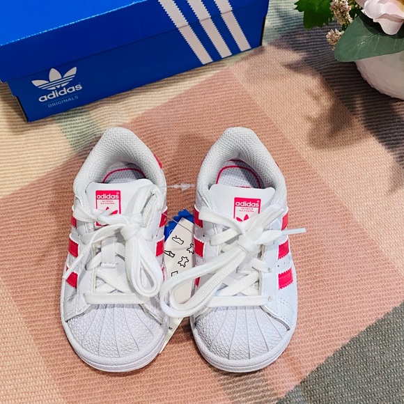 π6xHPπNEW Adidas Pink Superstar Baby Shoes White - Picture 3 of 8